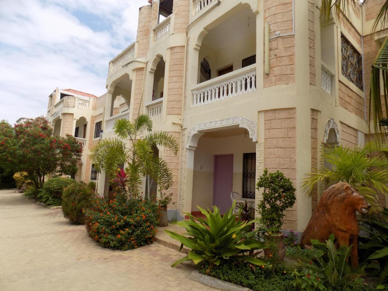 Jacyjoka Apartments Nyali Mombasa Exterior photo