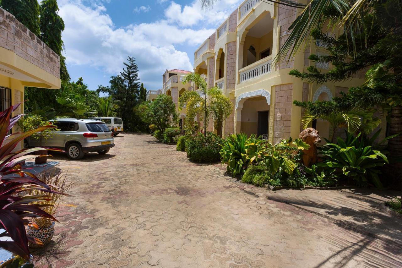 Jacyjoka Apartments Nyali Mombasa Exterior photo